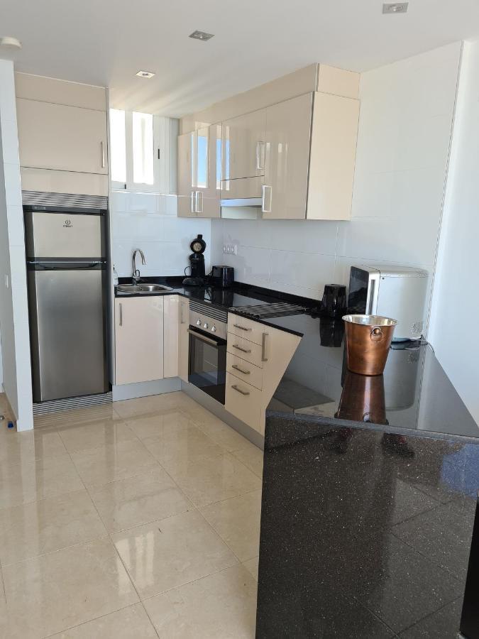 Room In Apartment - 1St Line Top Floor Apartment Carrer del Mar エクステリア 写真